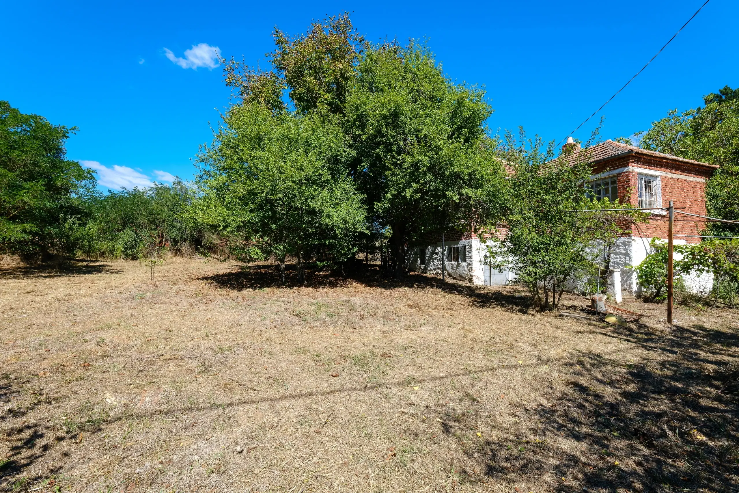 Twee verdiepingen tellend huis in Golyam Dervent, Elhovo - Bulgarije