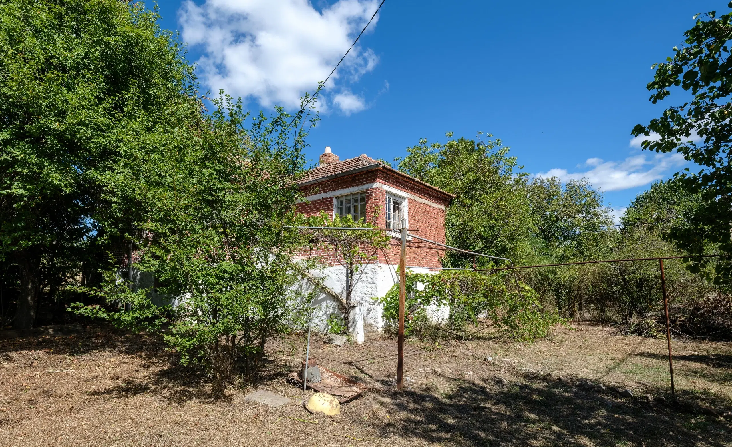 Twee verdiepingen tellend huis in Golyam Dervent, Elhovo - Bulgarije