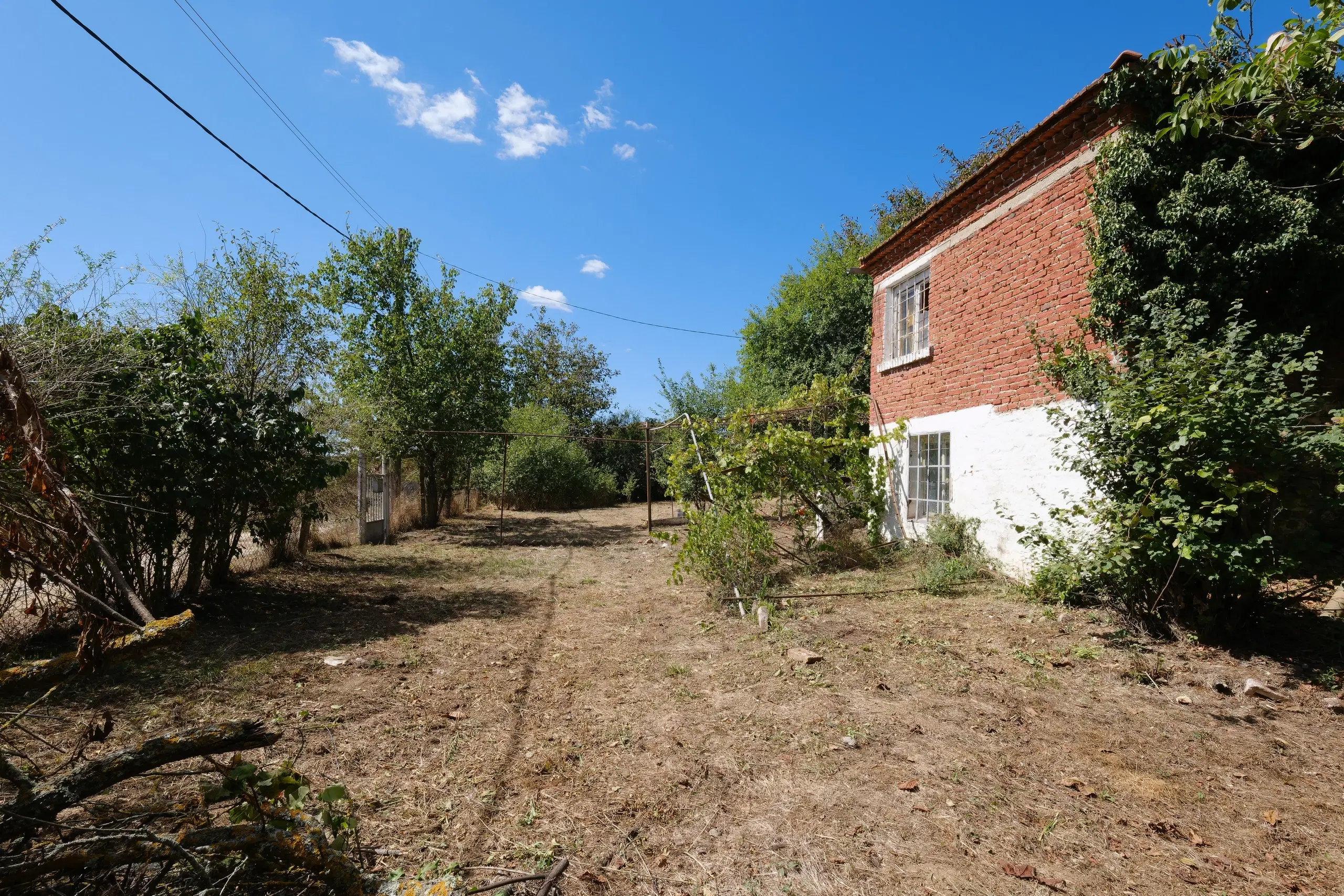 Twee verdiepingen tellend huis in Golyam Dervent, Elhovo - Bulgarije