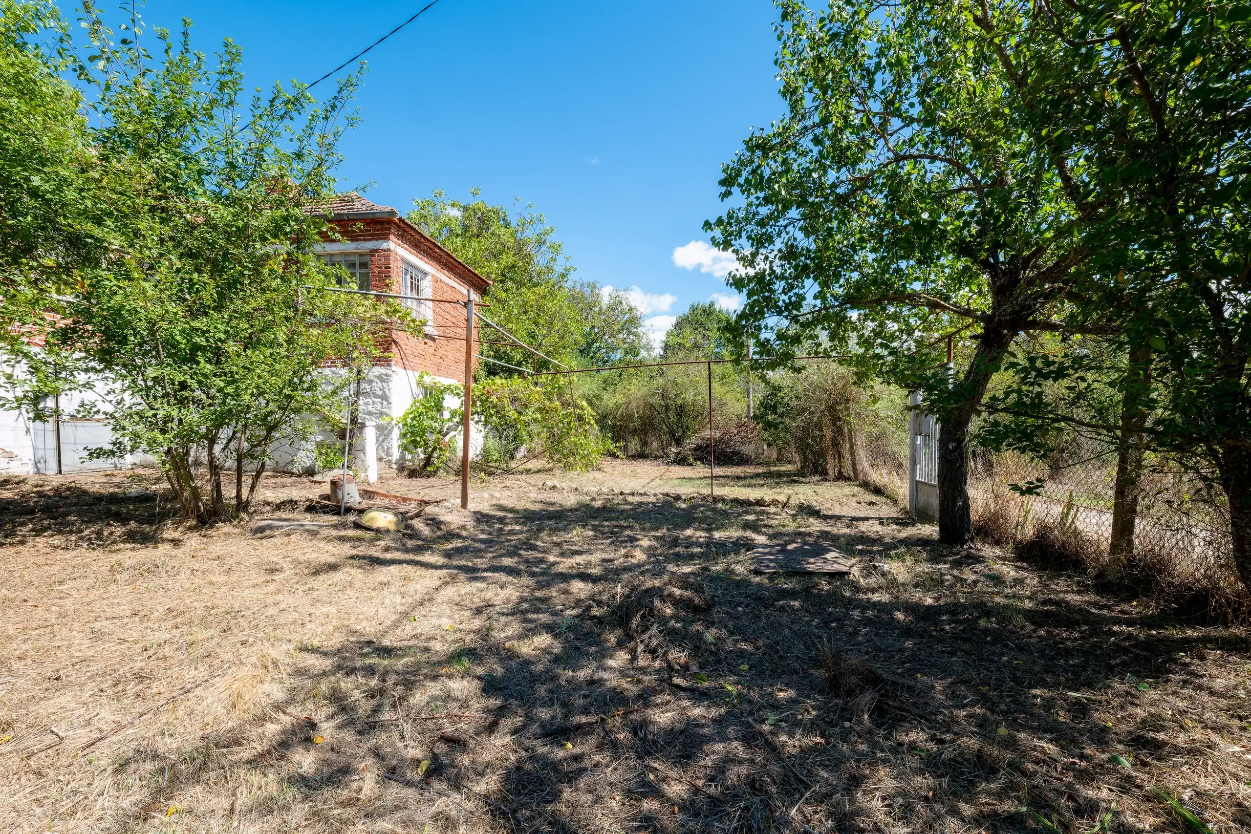 Twee verdiepingen tellend huis in Golyam Dervent, Elhovo - Bulgarije