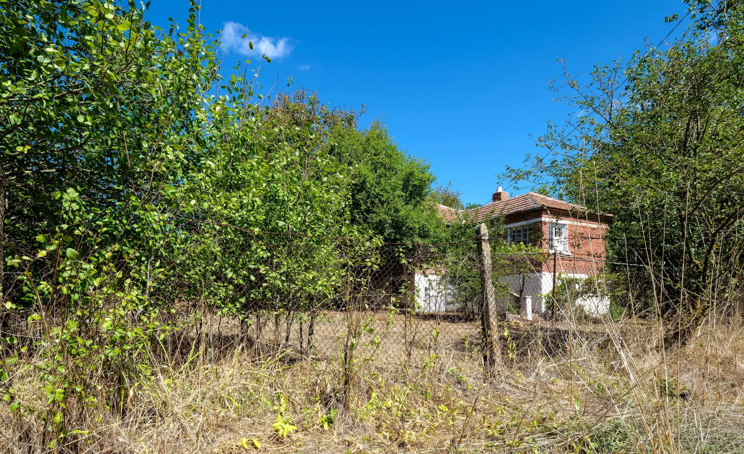 Twee verdiepingen tellend huis in Golyam Dervent, Elhovo - Bulgarije