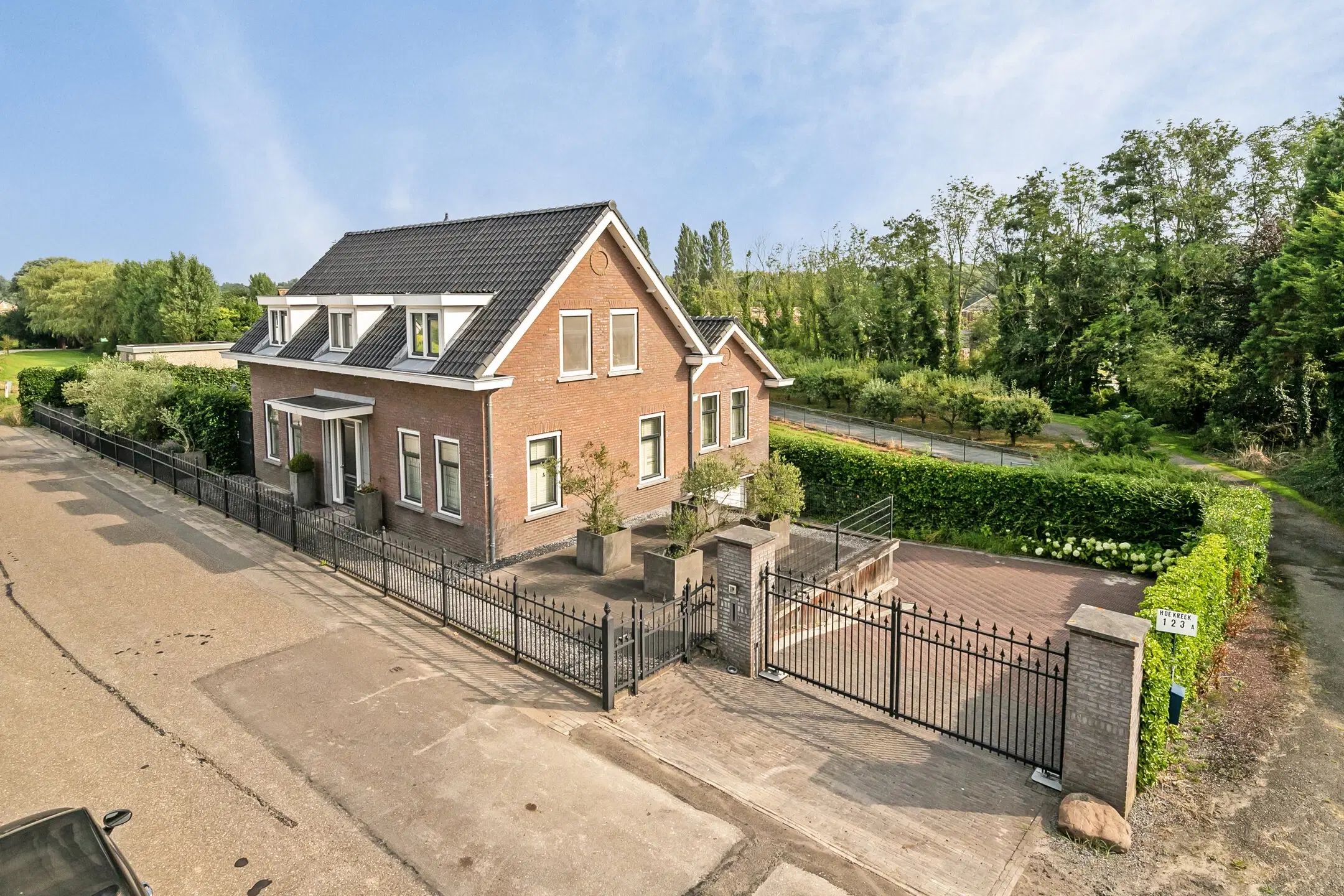 Barendrecht, Ziedewijdsedijk 123