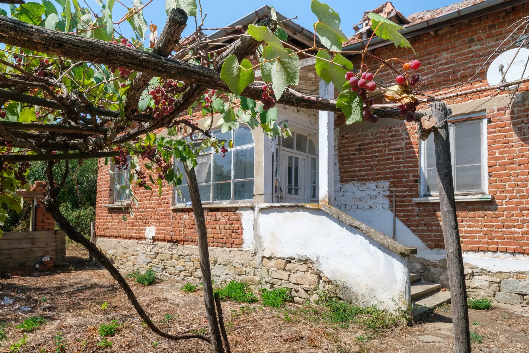 Huis met bijgebouw en 1.244 m² grond - Izvor Mahala - Bulgarije