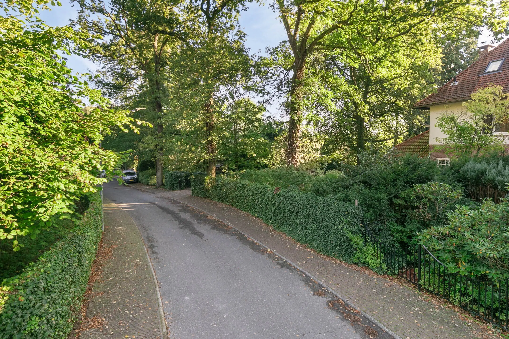 Bloemendaal, Midden Duin en Daalseweg 25 b