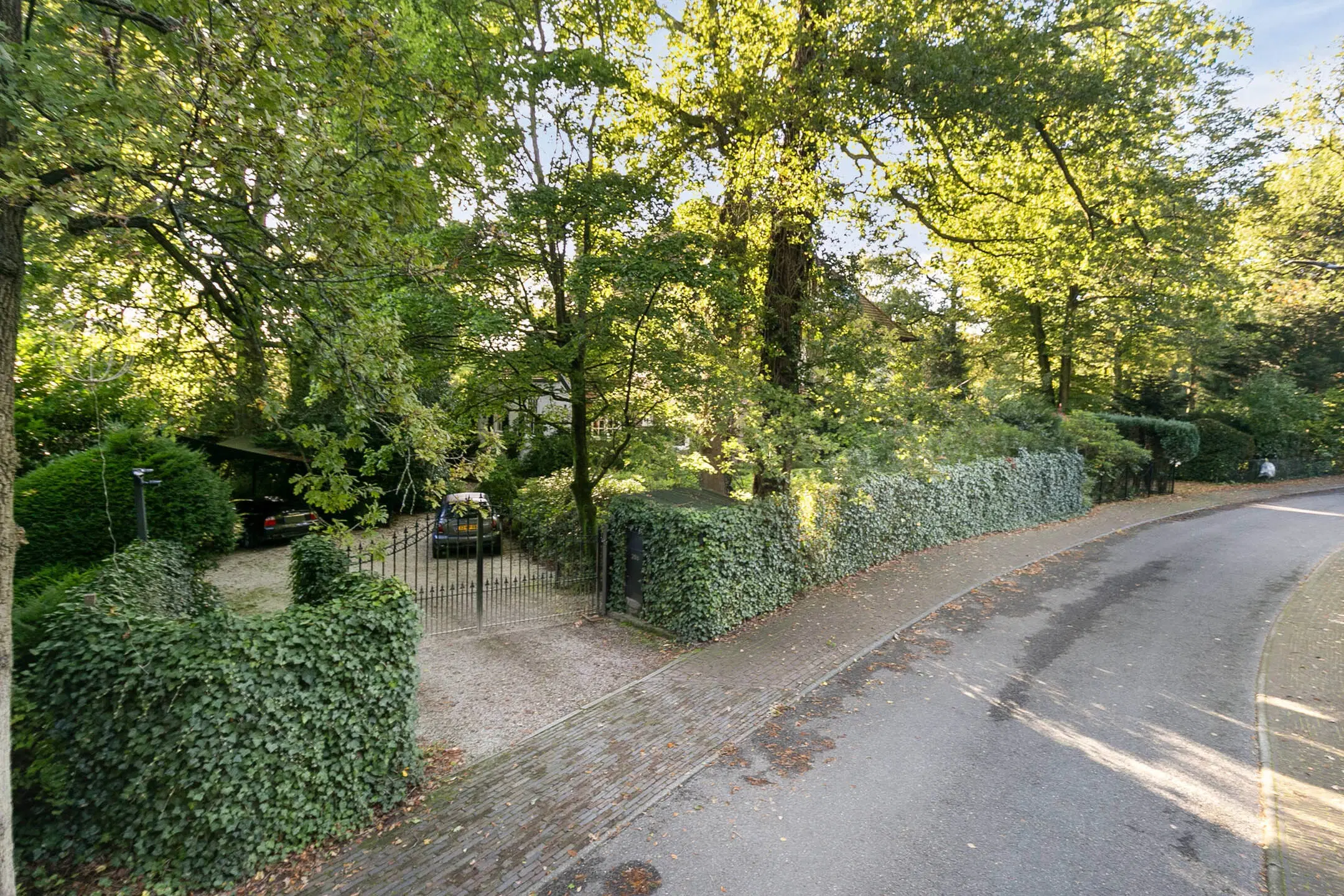 Bloemendaal, Midden Duin en Daalseweg 25 b