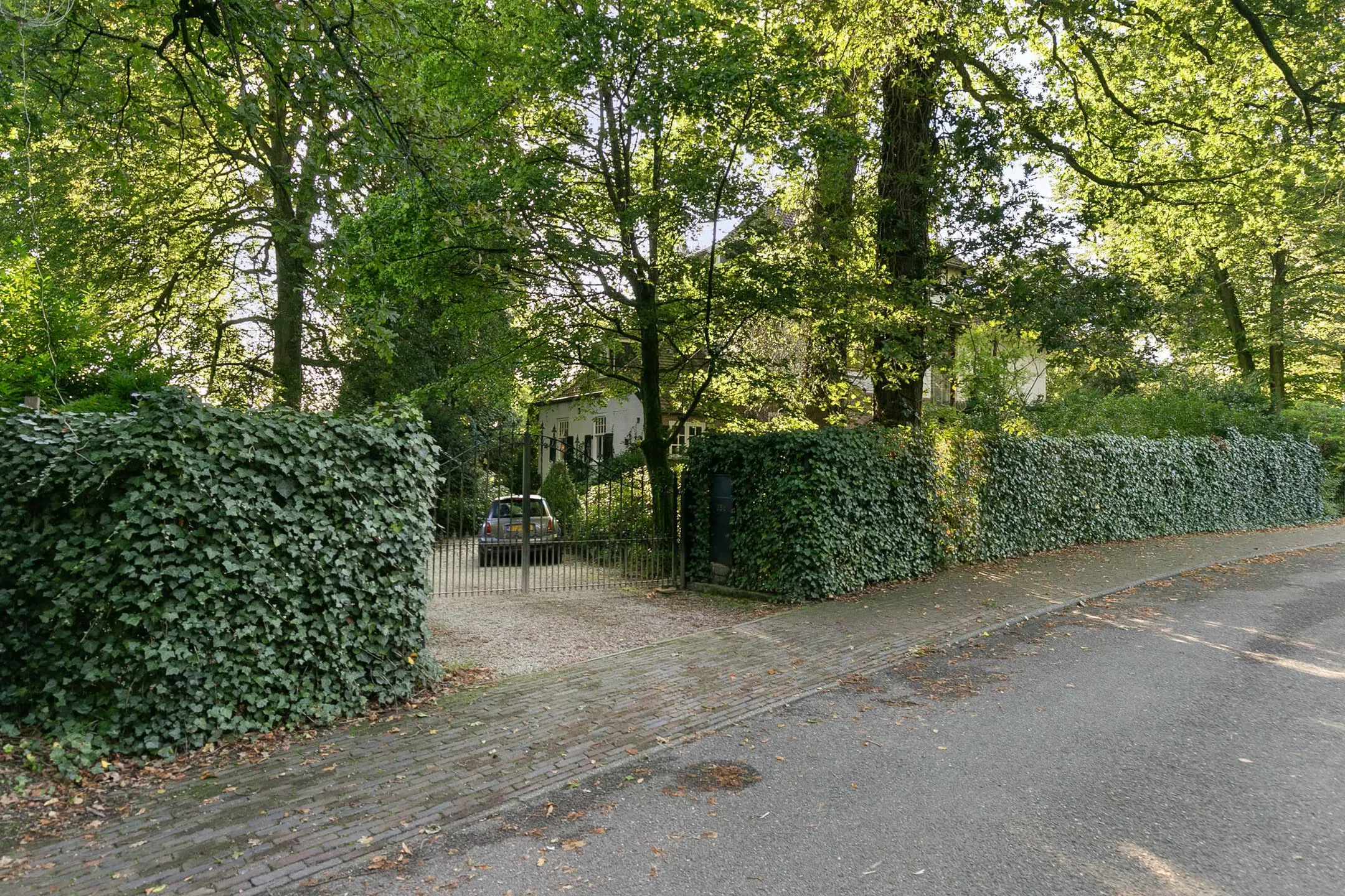 Bloemendaal, Midden Duin en Daalseweg 25 b