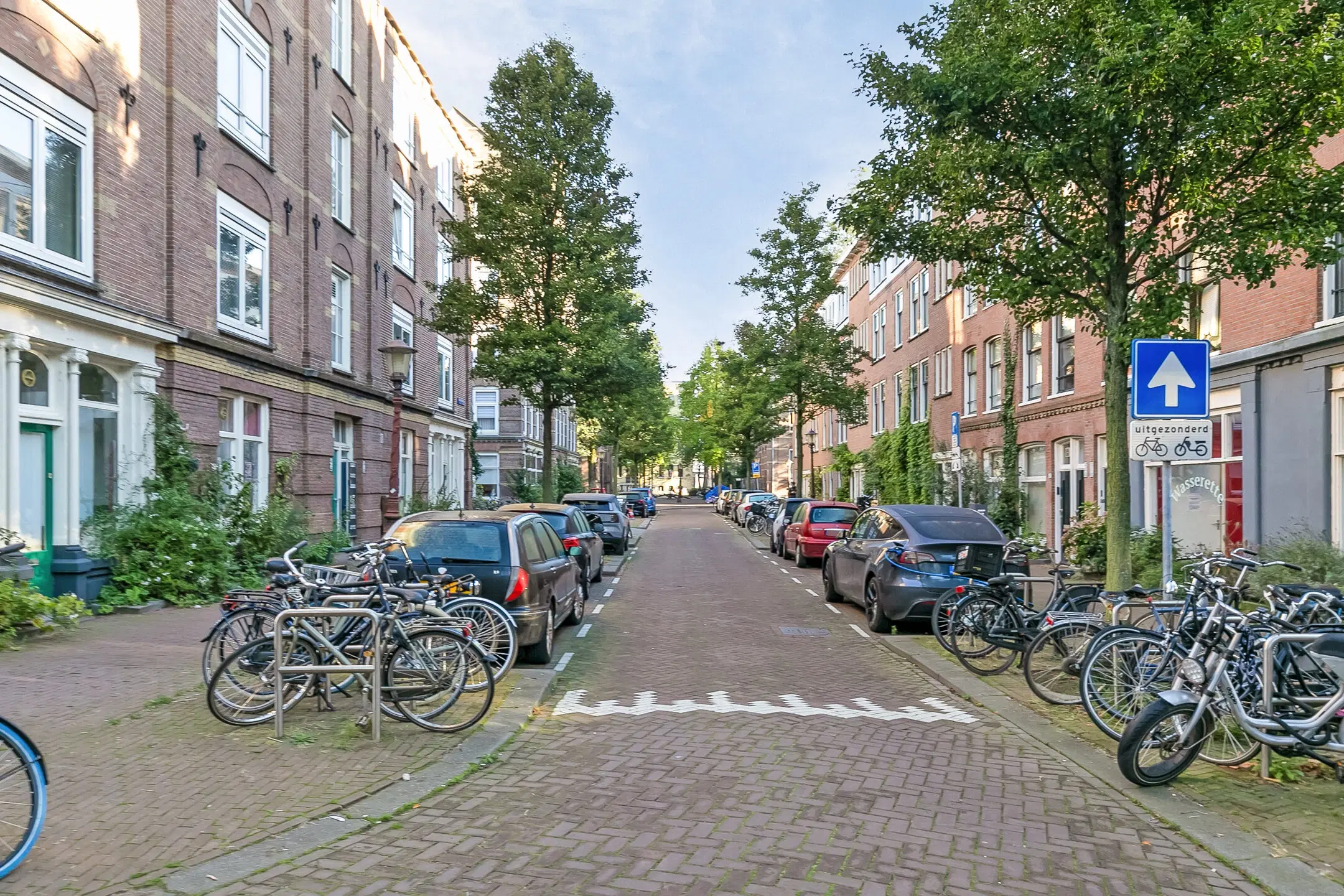 Amsterdam, Van Linschotenstraat 51