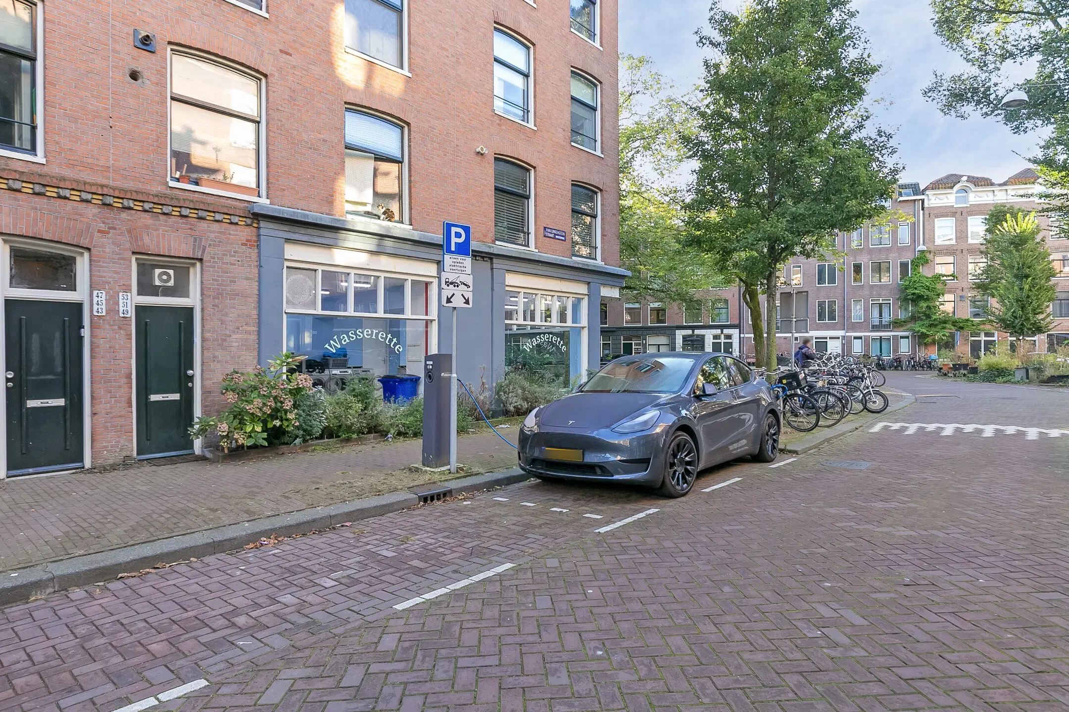 Amsterdam, Van Linschotenstraat 51