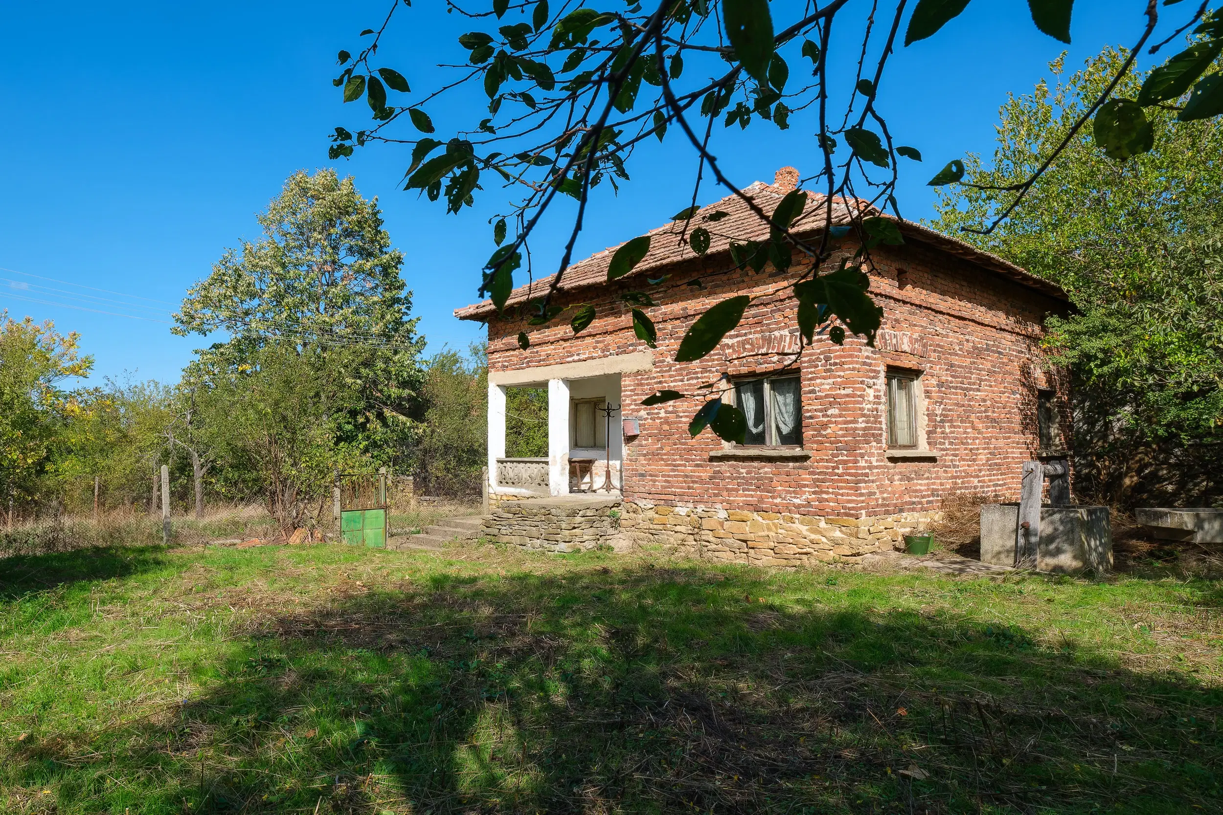 1.000 m² grond + stenen en bakstenen huis - Kireevo - Bulgarije