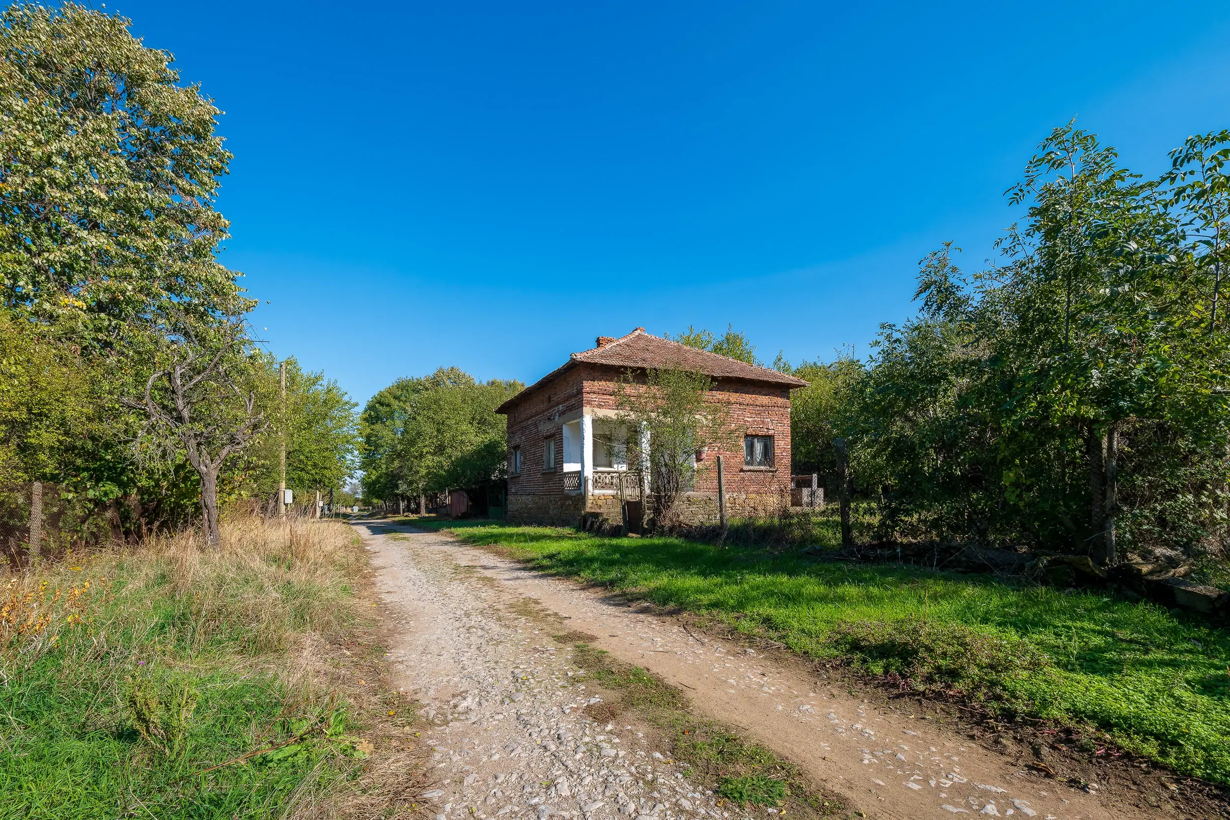 1.000 m² grond + stenen en bakstenen huis - Kireevo - Bulgarije