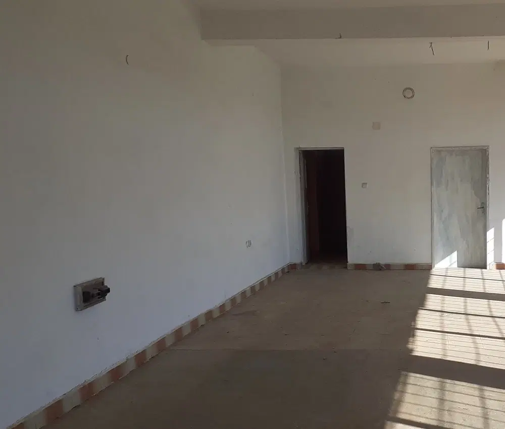 Voormalige dorpscoöperatiewinkel met 540 m² grond in Ovcha Mogila, Veliko Tarnovo - Bulgarije