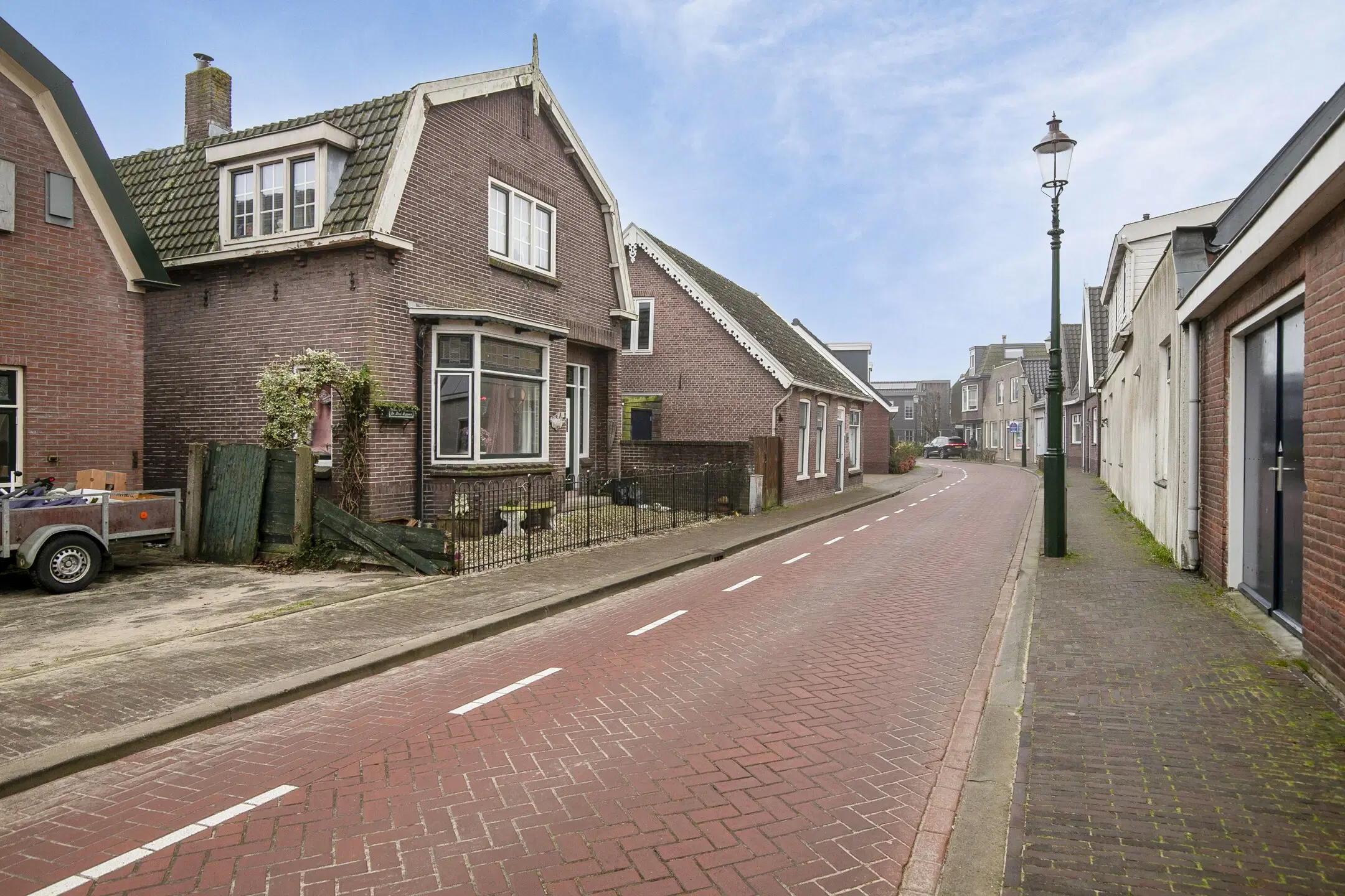 Nieuwerbrug aan den Rijn, Hoge Rijndijk 13