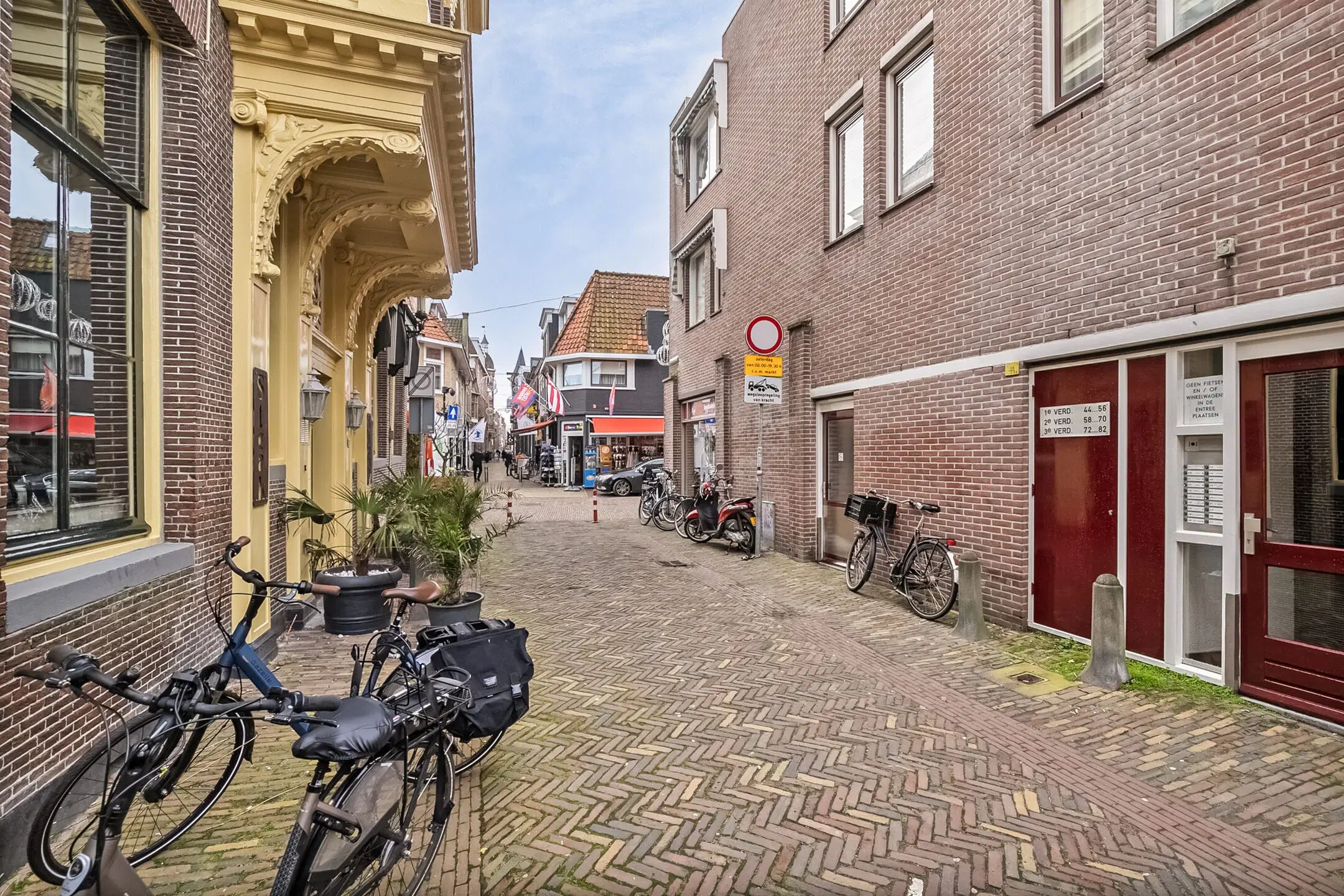 Alkmaar, Hoogstraat 16-18