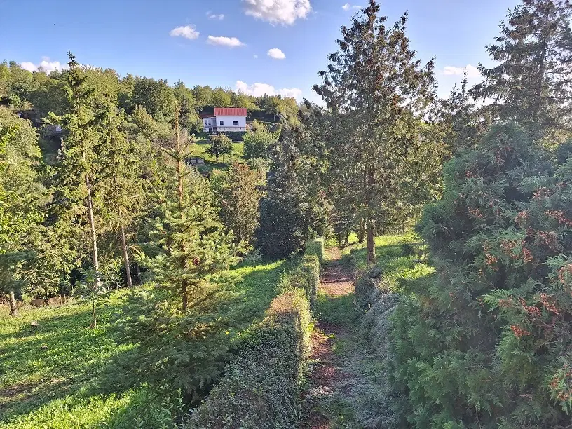 Tuinkavel met piepklein huisje in Sangerhausen - Duitsland