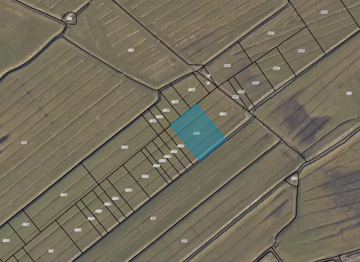 Percelen agrarische grond (perceelnummers 2727, 2712) gelegen te Huizum