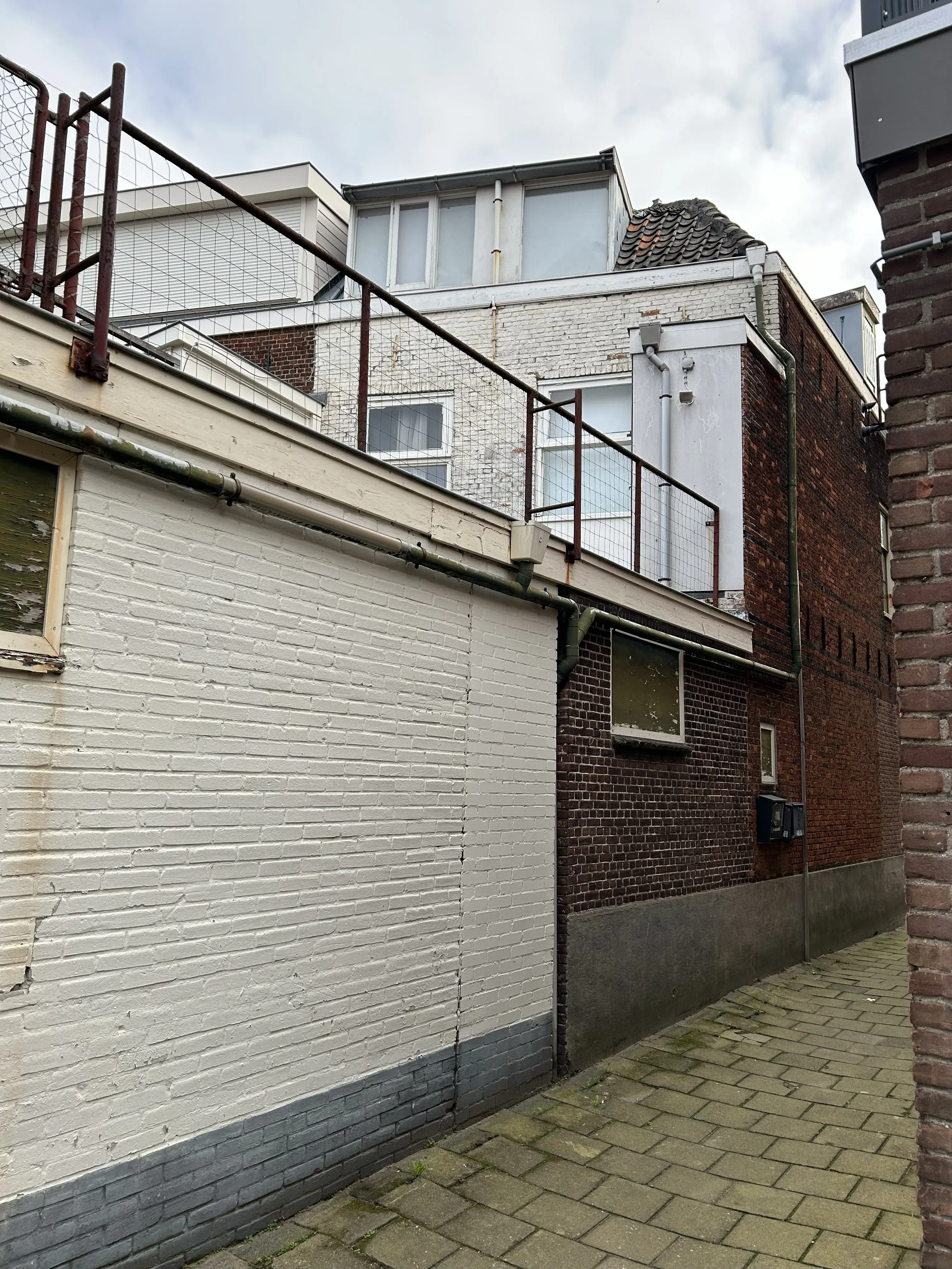 Hillegom, Hoofdstraat 48, 48A en 48B