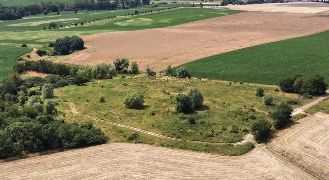 Eigendomsperceel van ca. 2.3 ha in Emden - Duitsland