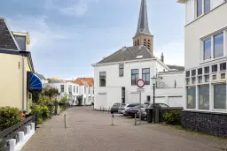 Zandvoort, Poststraat 3 D