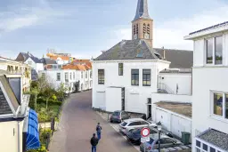Zandvoort, Poststraat 3 D