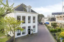 Zandvoort, Poststraat 3 D