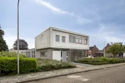 Lutten, Lijsterbesstraat 1