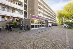 Amstelveen, Mr. F.A. van Hallweg 112