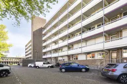 Amstelveen, Mr. F.A. van Hallweg 112