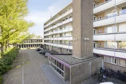 Amstelveen, Mr. F.A. van Hallweg 112