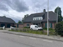 Lekkerkerk, Randweg 2