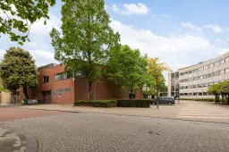 Diemen, D.J. den Hartoglaan 5