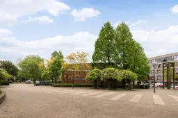 Diemen, D.J. den Hartoglaan 5