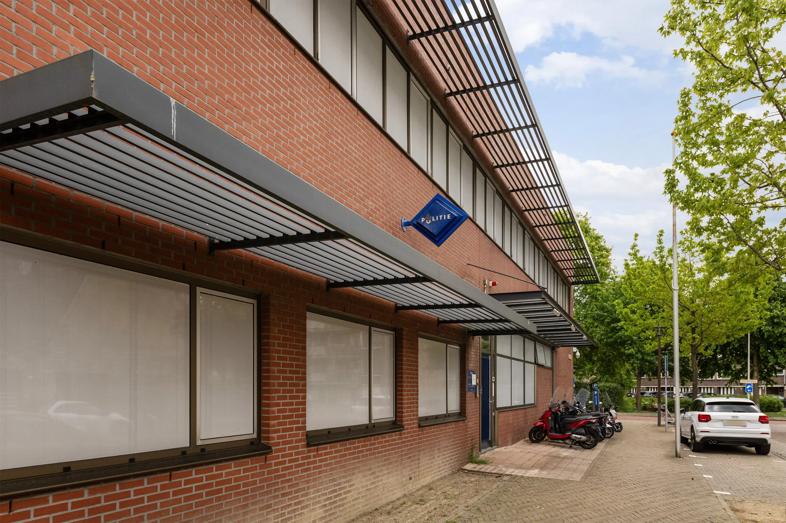 Diemen, D.J. den Hartoglaan 5