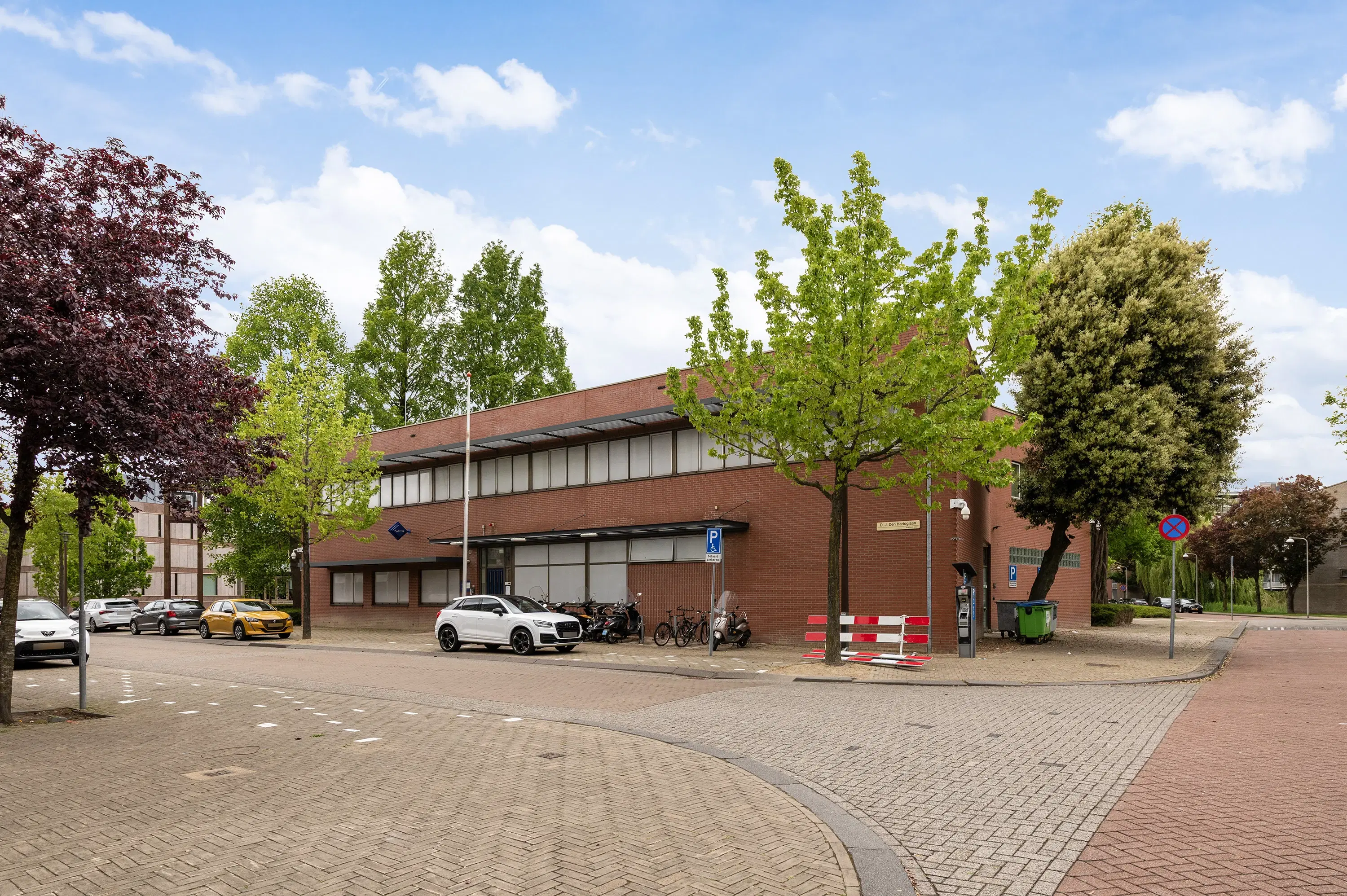 Diemen, D.J. den Hartoglaan 5