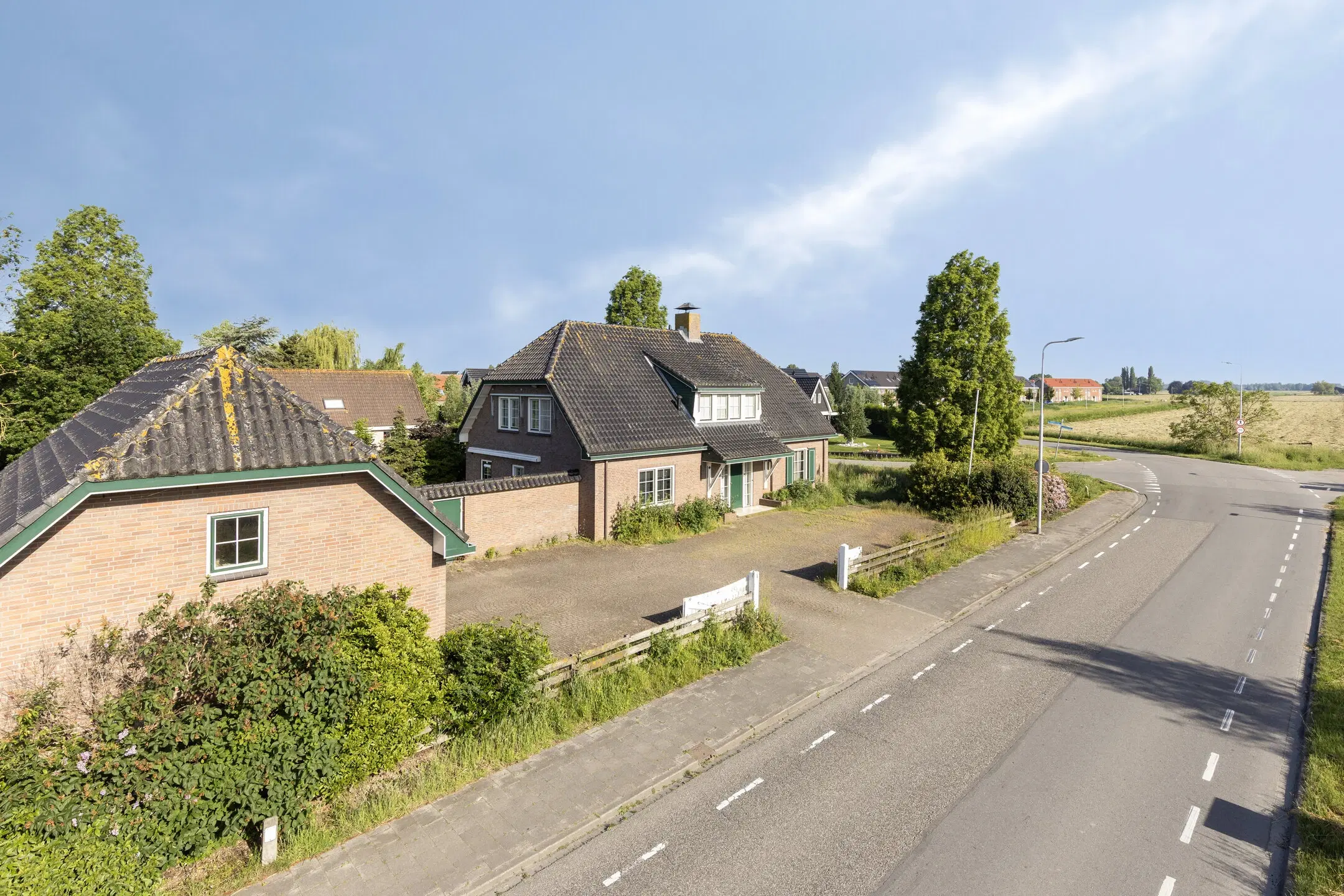 Lekkerkerk, Randweg 2