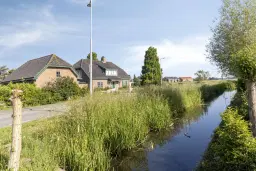 Lekkerkerk, Randweg 2