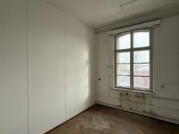 Voormalige textielfabriek op perceel van 5.493 m² in Walddorf - Duitsland