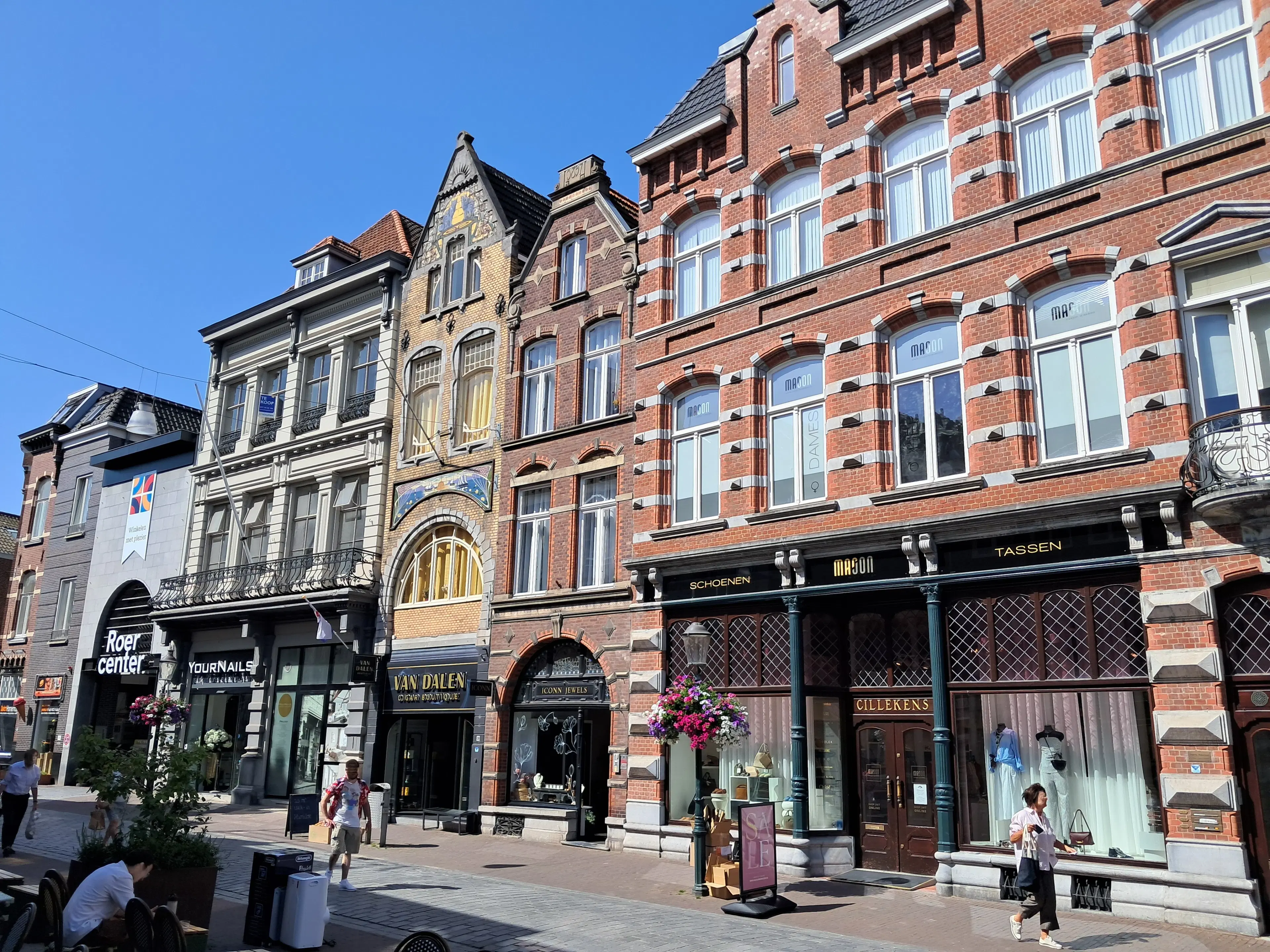 Combinatie: Roermond, Neerstraat 36 en 36 A