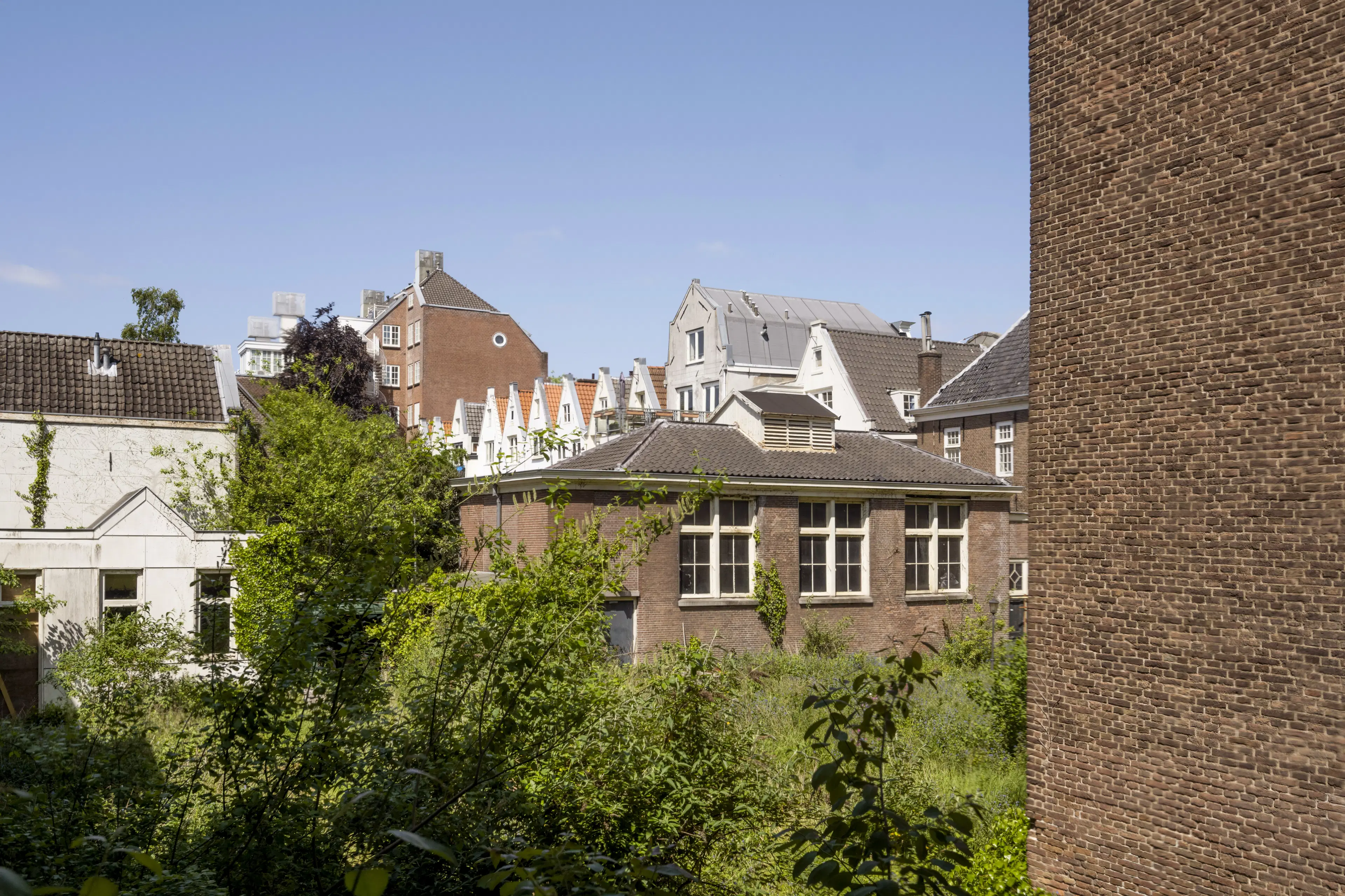 Gebouwencomplex genaamd Hospice Wallon (Voormalig Maison Descartes)