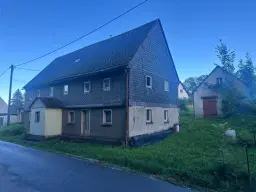Vakwerkhuis op 870 m² eigendomsperceel in Clausnitz, in het Ertsgebergte - Duitsland