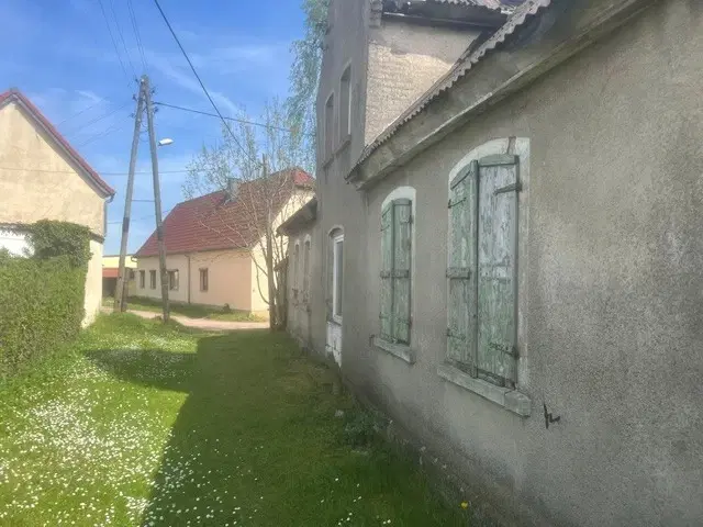 Vrijstaand landhuis met schuur op ruime kavel van ca. 1.090 m² in Rohndorf (Südliches Anhalt) Halle-Leipzig- Flughafen - Duitsland