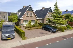Wekerom, Lage Valkseweg 14 A
