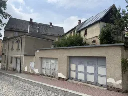 Stadsvilla met garage op perceel van 1.173 m² in Adorf, nabij Hof - Duitsland