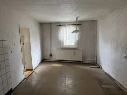 Stadsvilla met garage op perceel van 1.173 m² in Adorf, nabij Hof - Duitsland