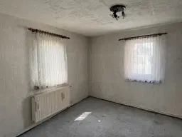 Stadsvilla met garage op perceel van 1.173 m² in Adorf, nabij Hof - Duitsland