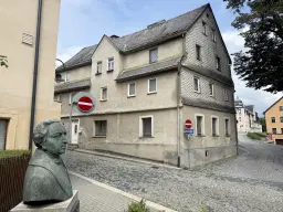 Stadsvilla met garage op perceel van 1.173 m² in Adorf, nabij Hof - Duitsland