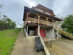 Degelijk gebouwd huis (2008) op 3.928 m² perceel in Valea Calugareasca, Judetul Prahova - Roemenië