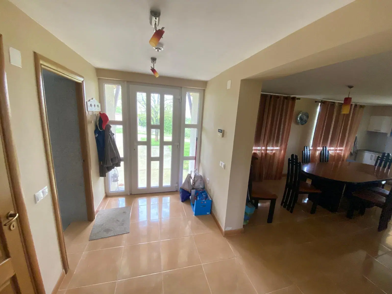 Degelijk gebouwd huis (2008) op 3.928 m² perceel in Valea Calugareasca, Judetul Prahova - Roemenië