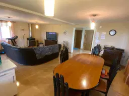 Degelijk gebouwd huis (2008) op 3.928 m² perceel in Valea Calugareasca, Judetul Prahova - Roemenië