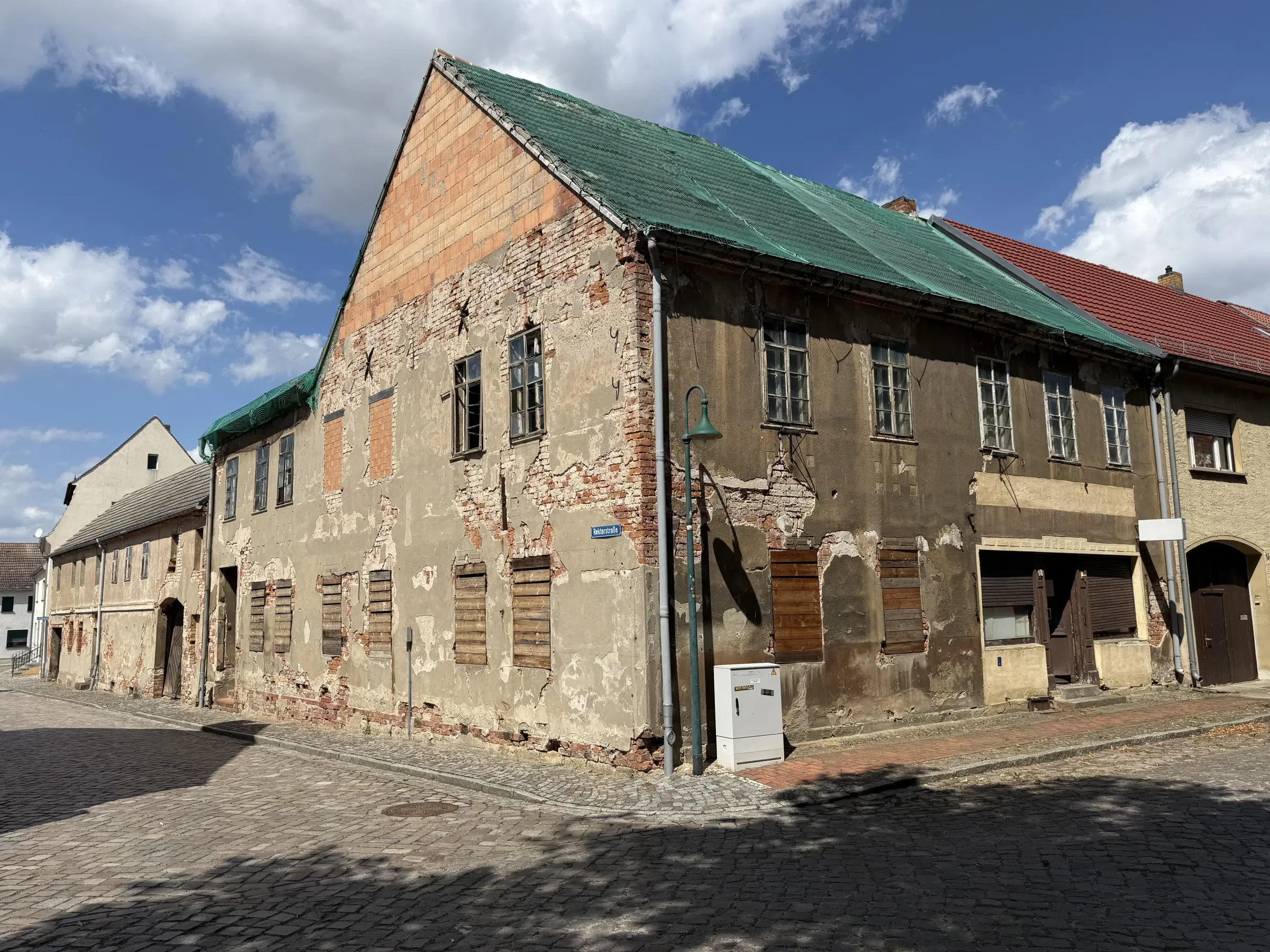 Woon- en werkpand op 505 m² perceel in Prettin, Annaburg - Duitsland