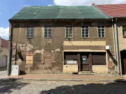 Woon- en werkpand op 505 m² perceel in Prettin, Annaburg - Duitsland